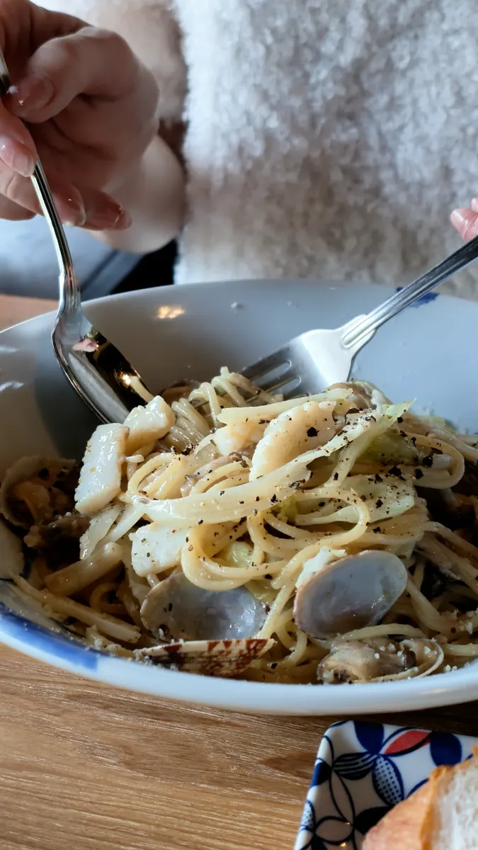 具材と一緒にパスタをいただきます